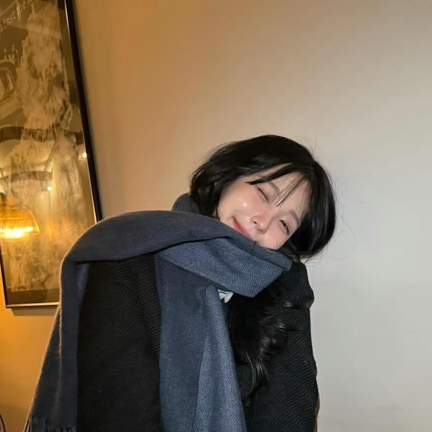 脕.