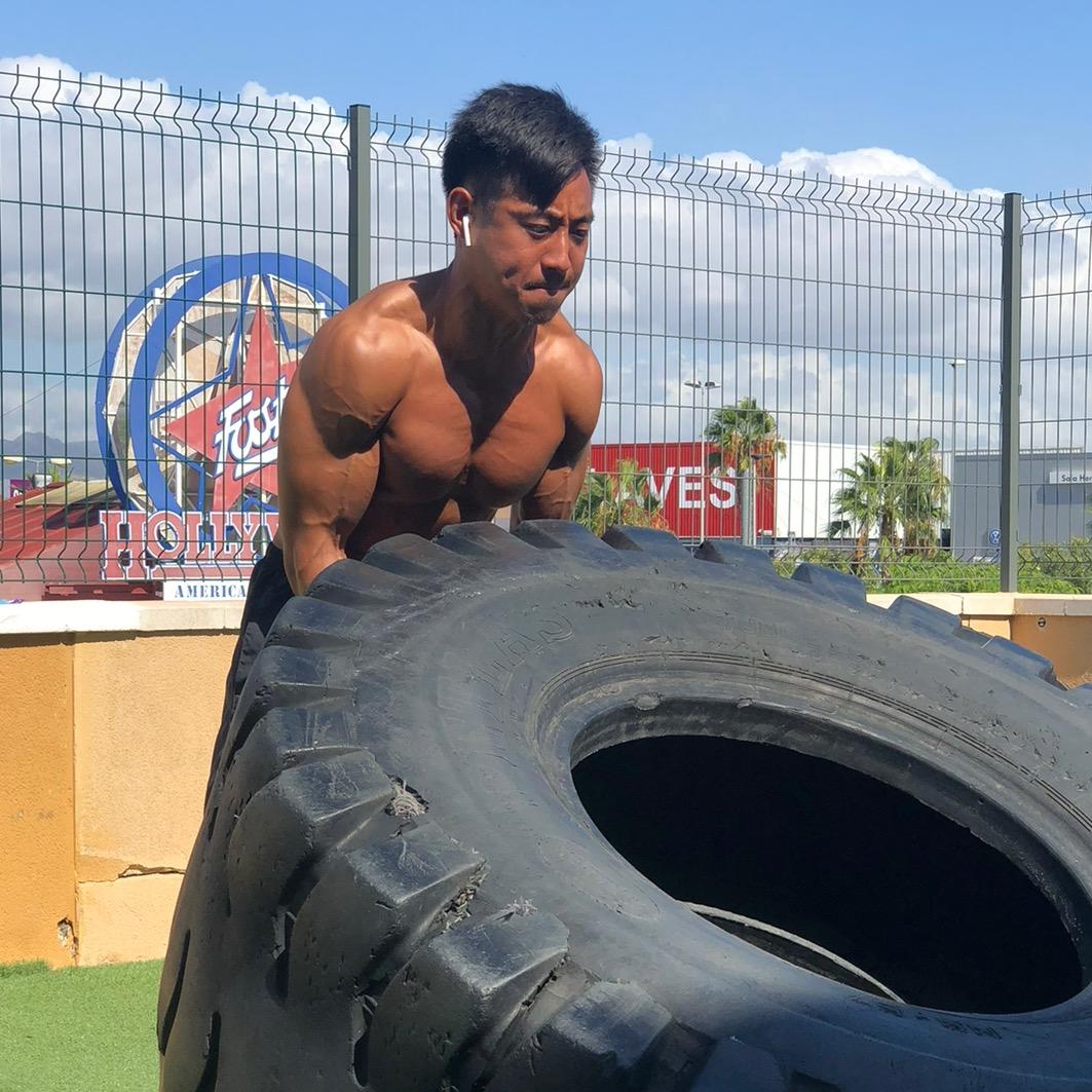 Daniel (黄振声）