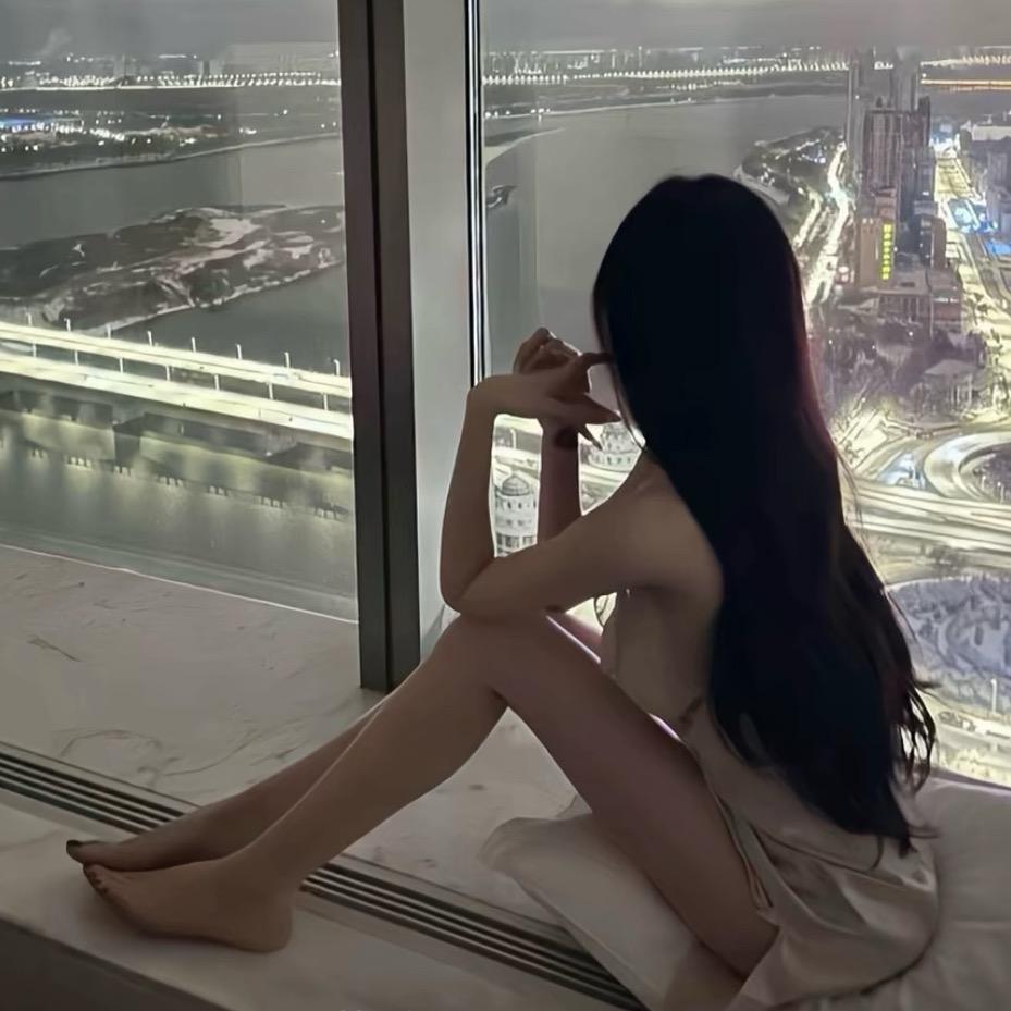 泡芙小姐