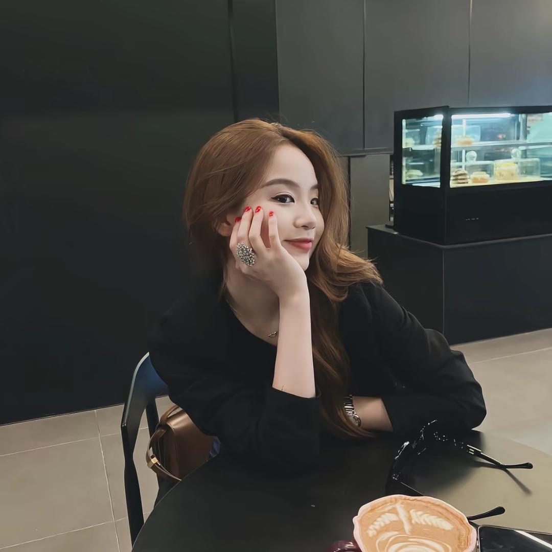李什么丽
