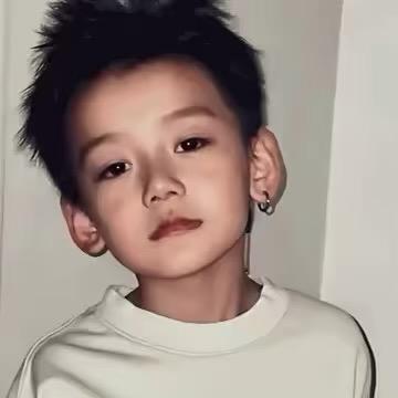 ¥