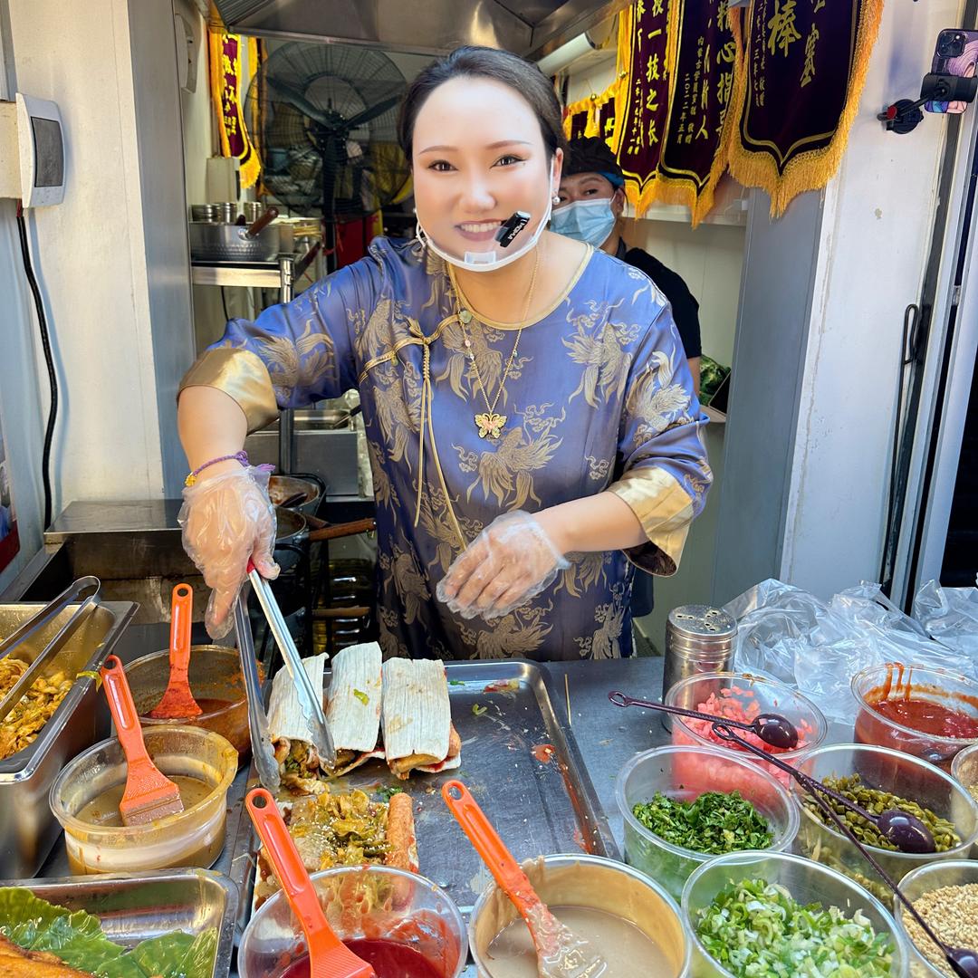 小美美炸冷面卷臭豆腐