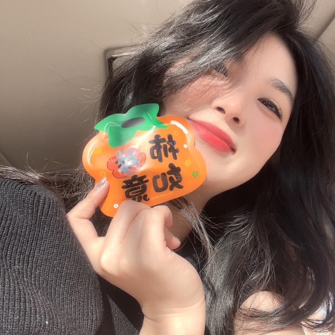 云边有个小卖部