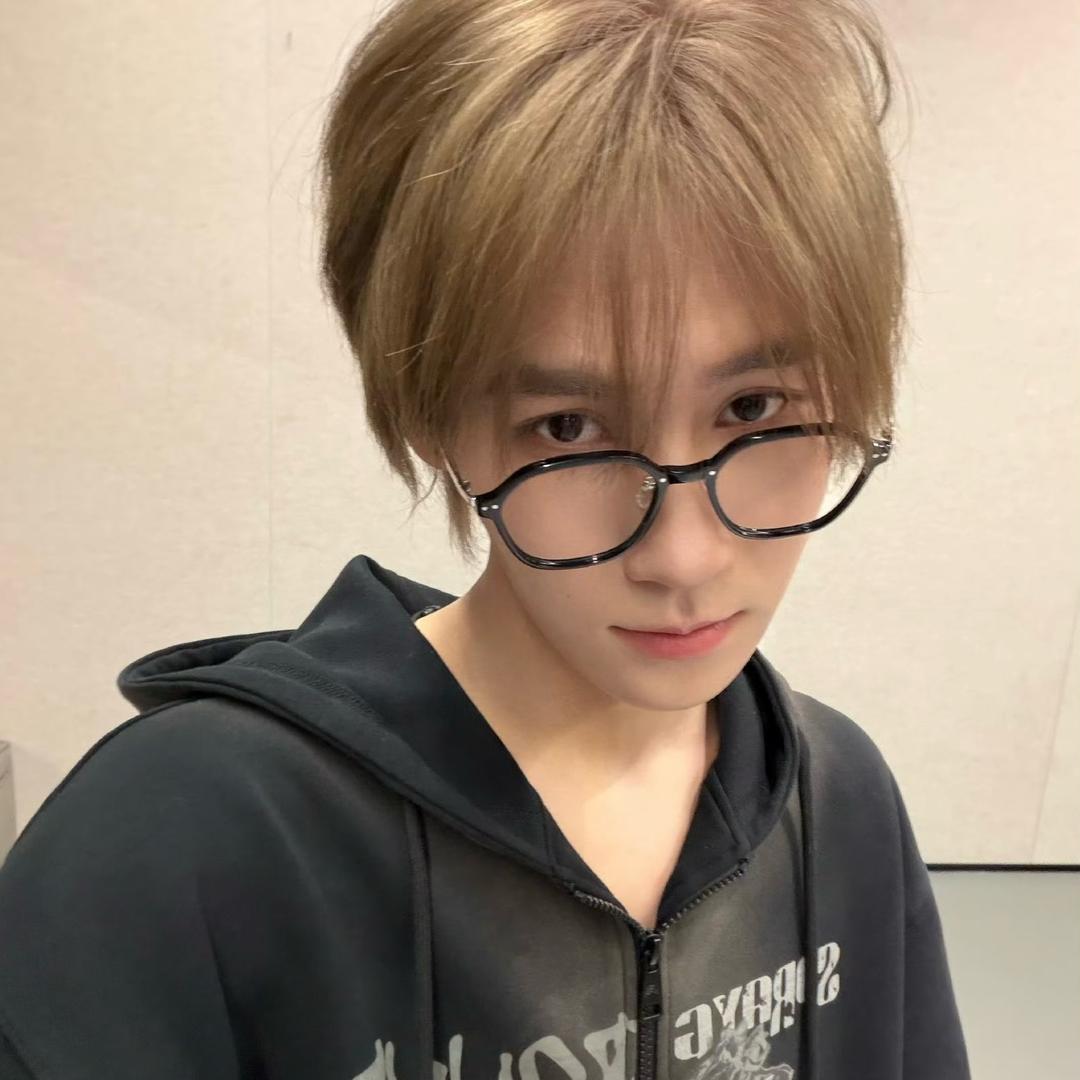 披萨爱跳恰恰舞