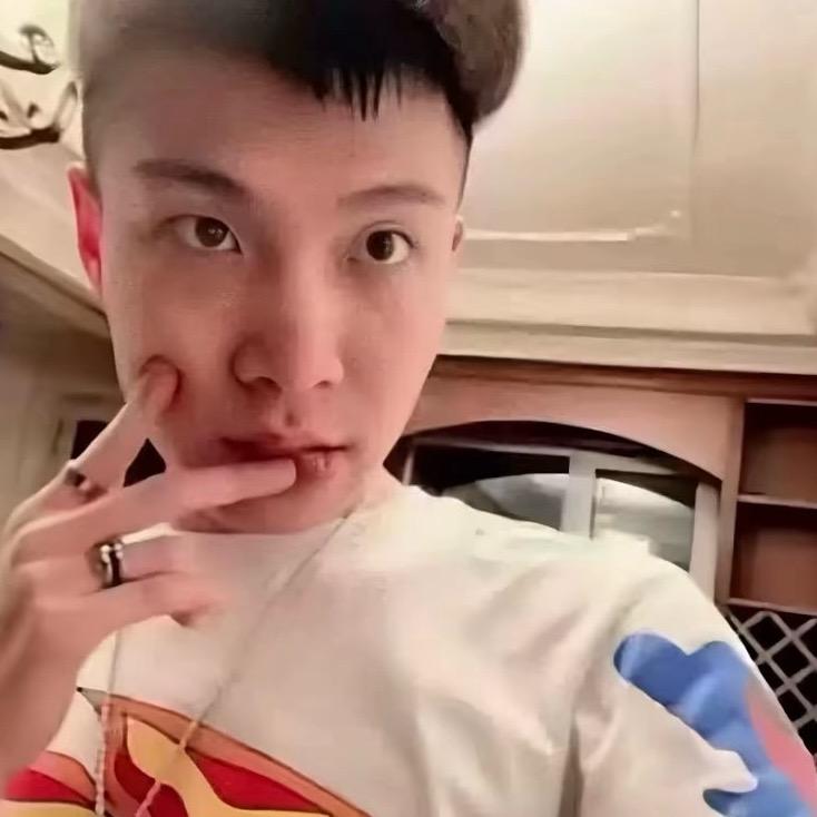 黑眼圈