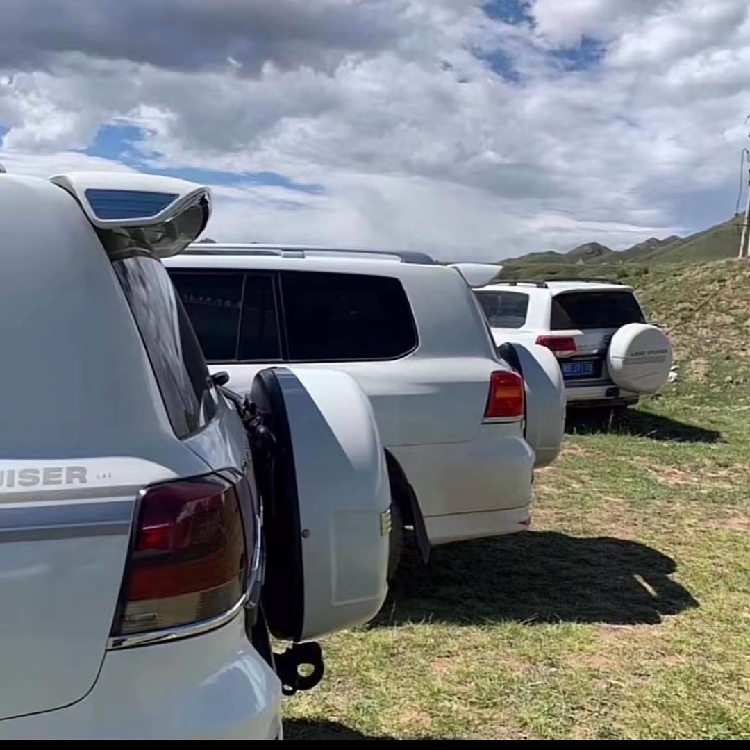 ：࿐གངས་𓃗