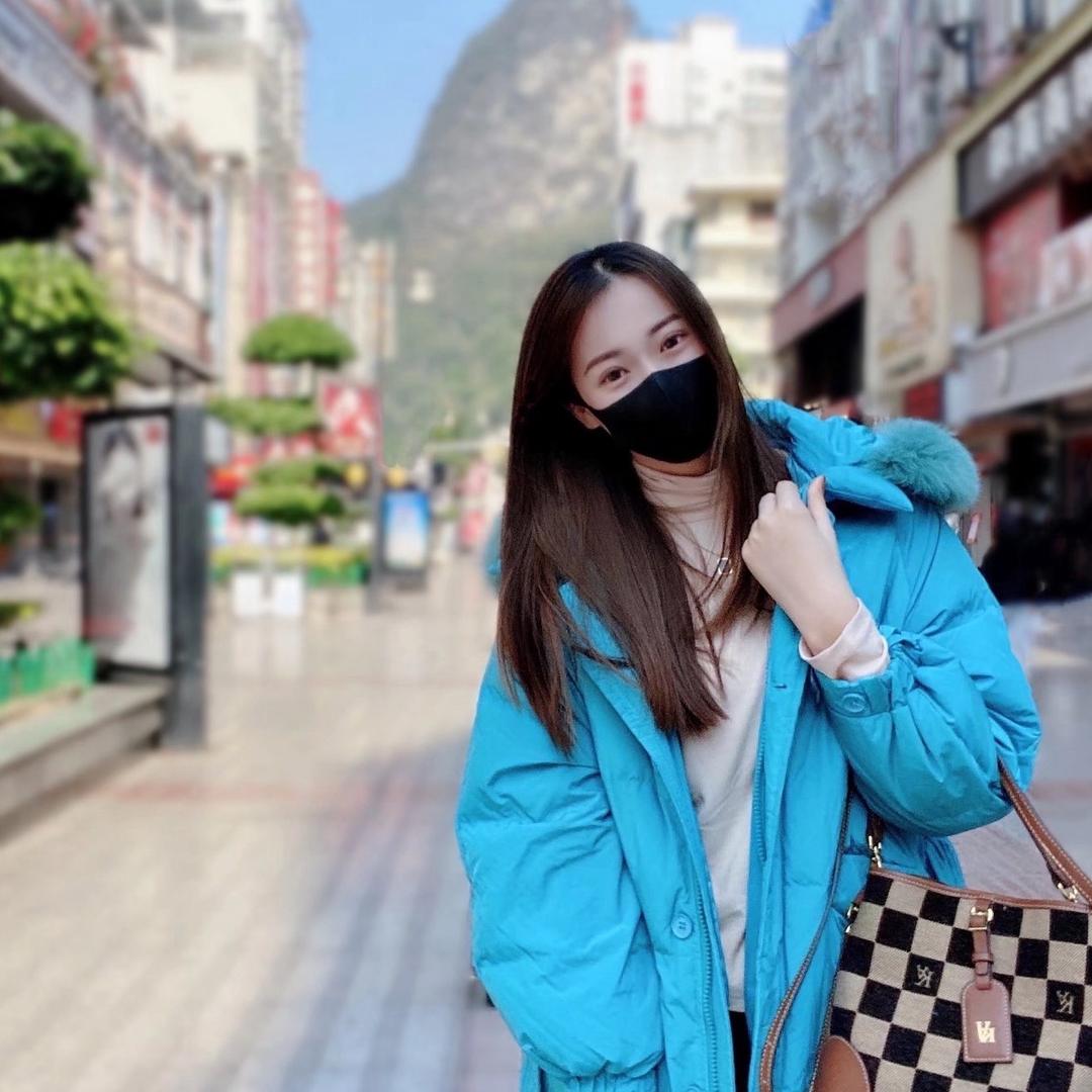 So女廊服饰批发（每天另个号都开播）