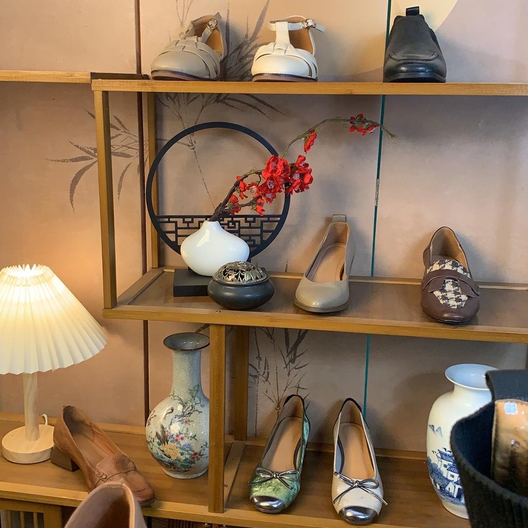 天府手工女鞋