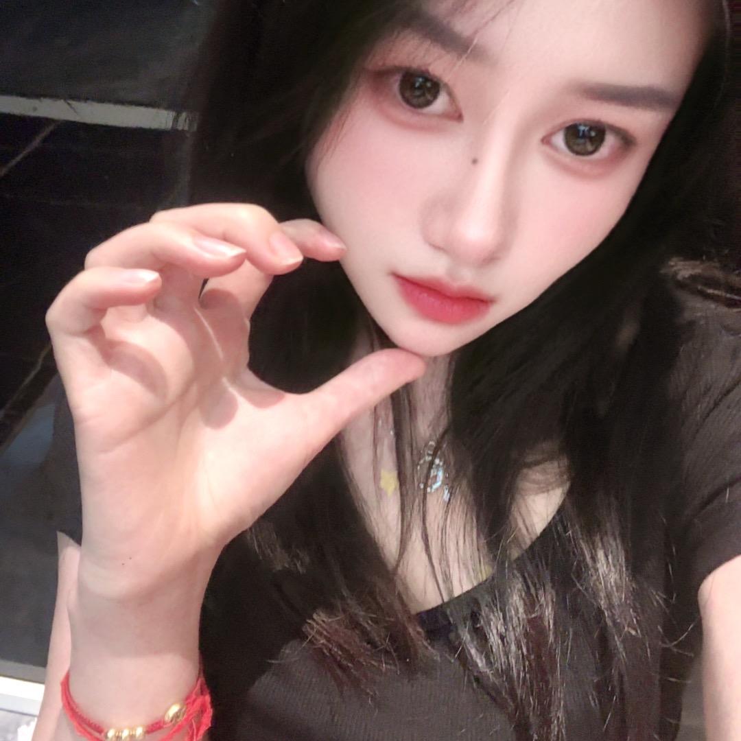 小小雪🖤