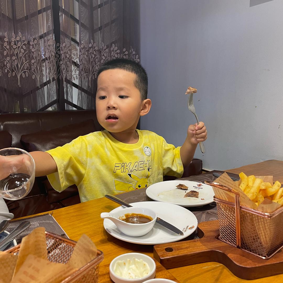 李小歪