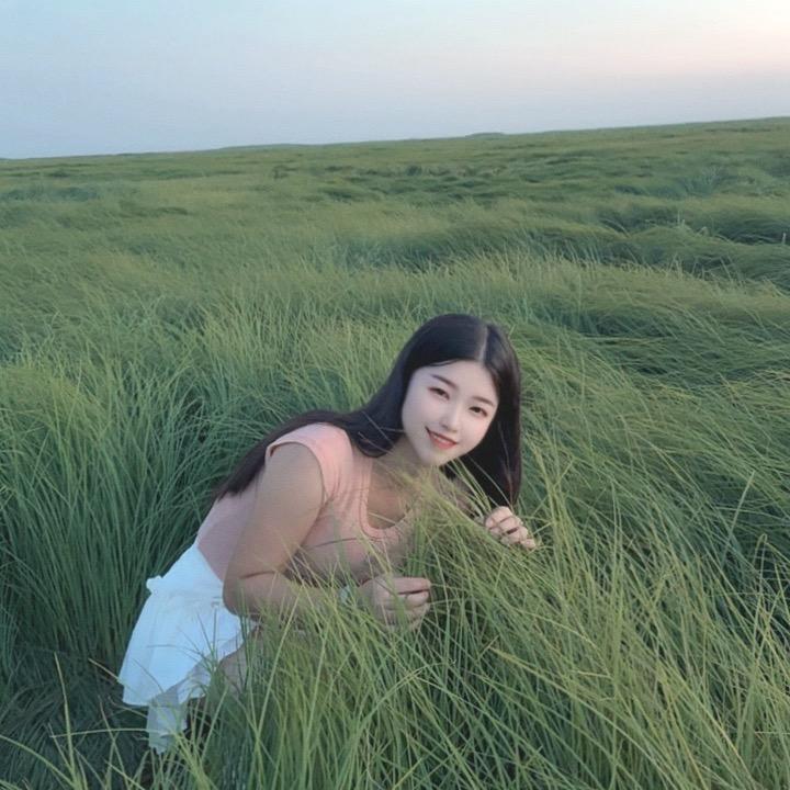 小霞霞