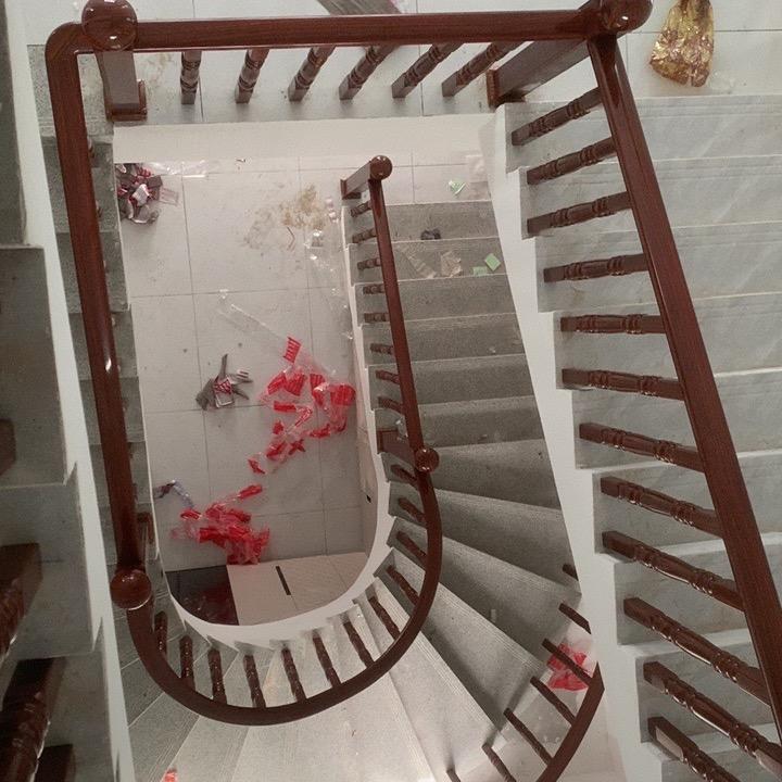 新沂零零铝楼梯