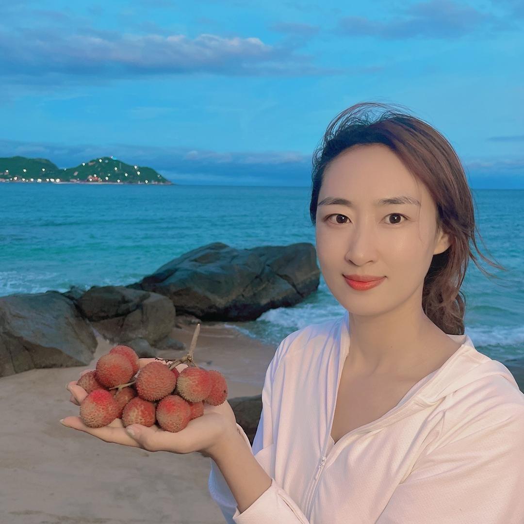 觅果零食专营店