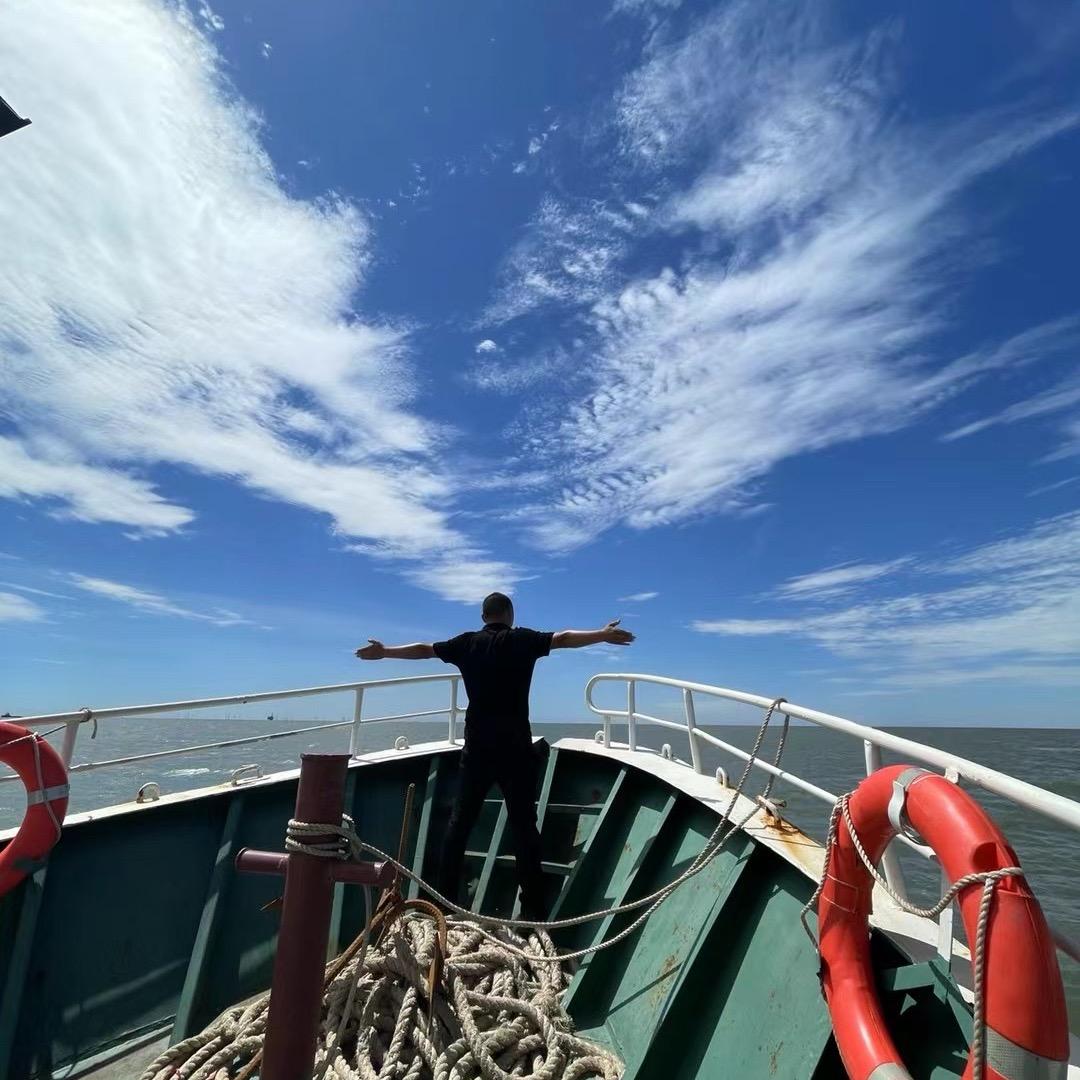 不会拉花的咖啡小学童