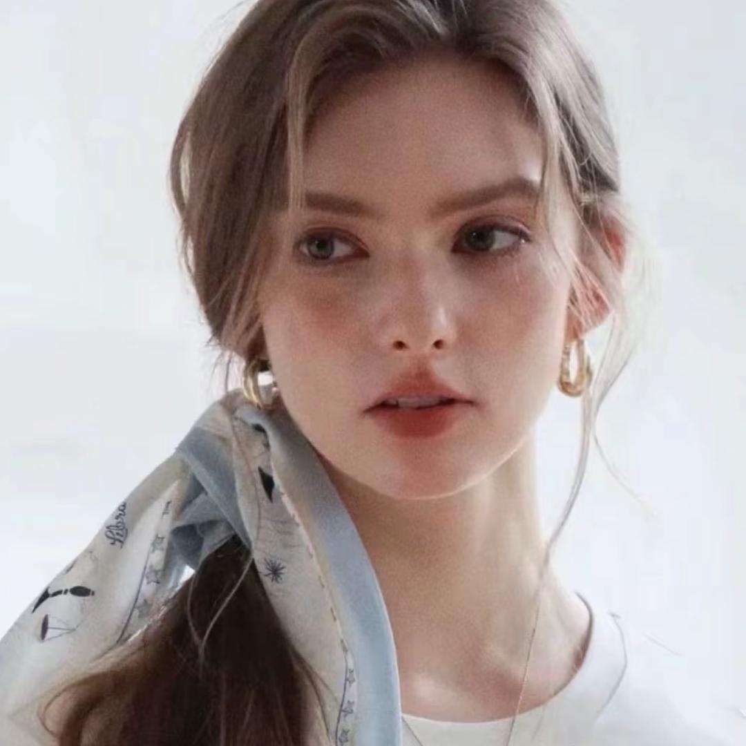 小美😇