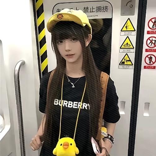 百变小默㚢