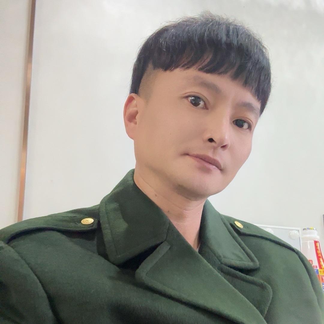 朱伟（戒酒中）