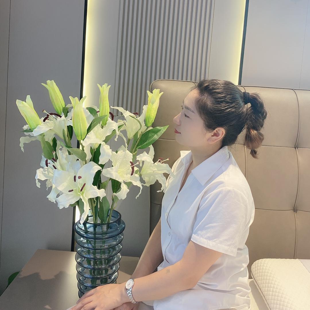 宜宾梦百合“百合姐姐”