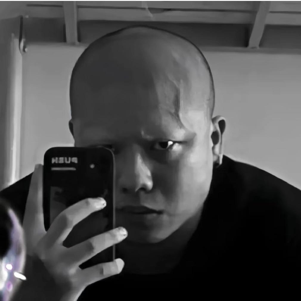 AAA海鲜烧烤加盟老赵