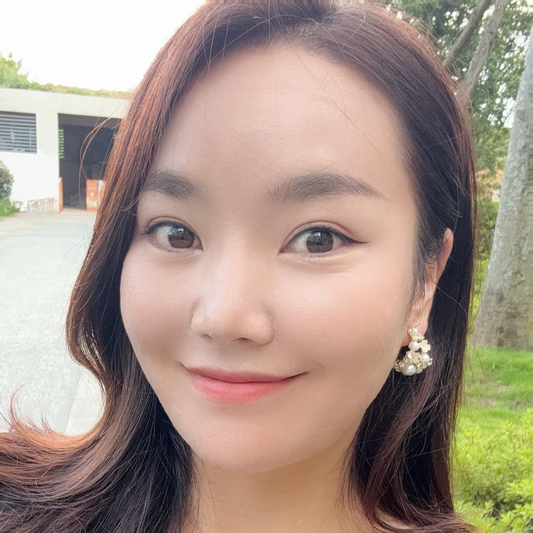 小婕努力变美