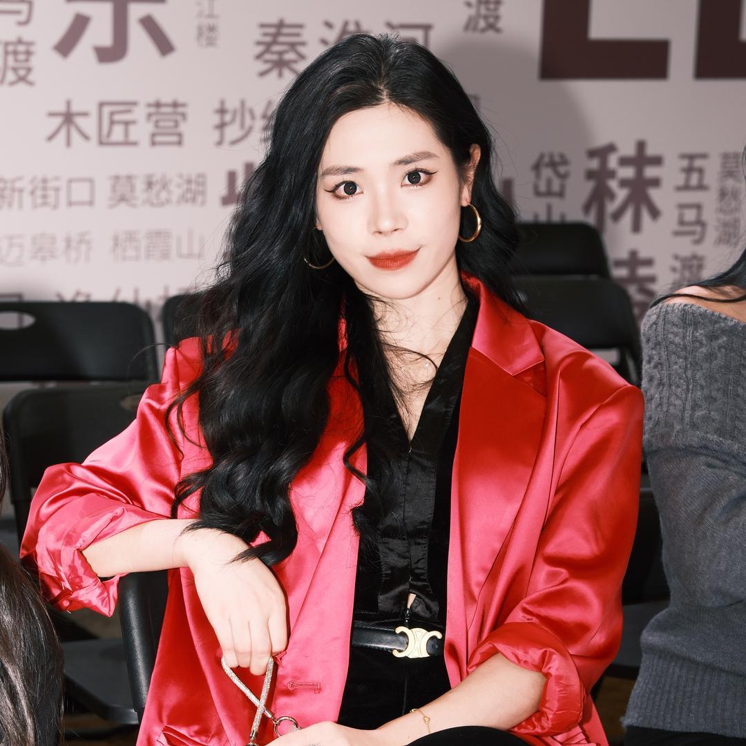 摩登未来形体模特官方号