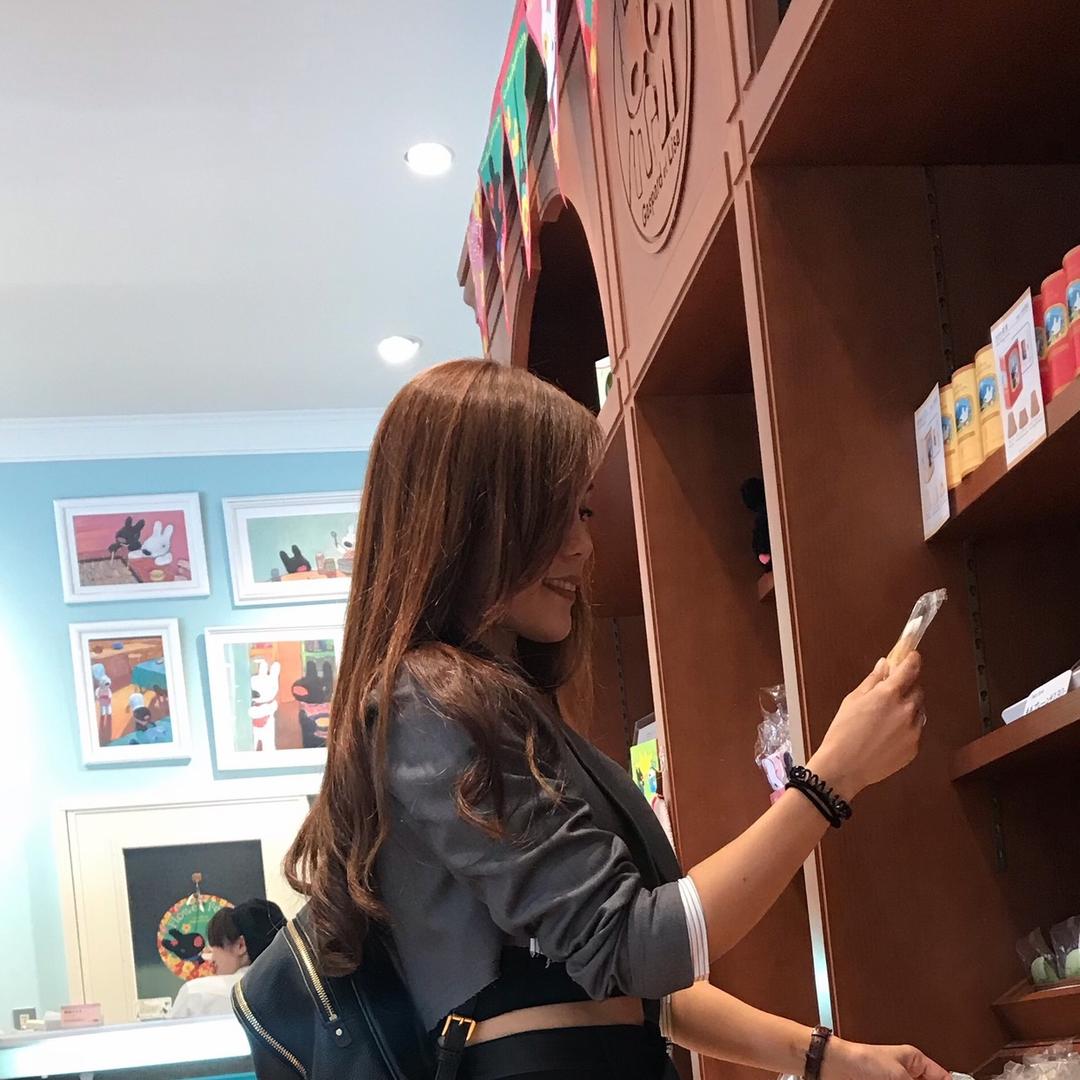 仙姐致简健身服饰