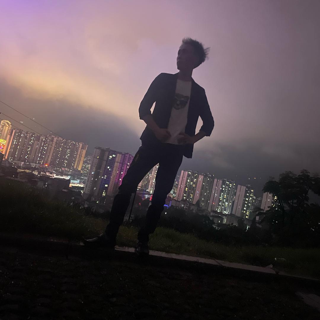 y先生