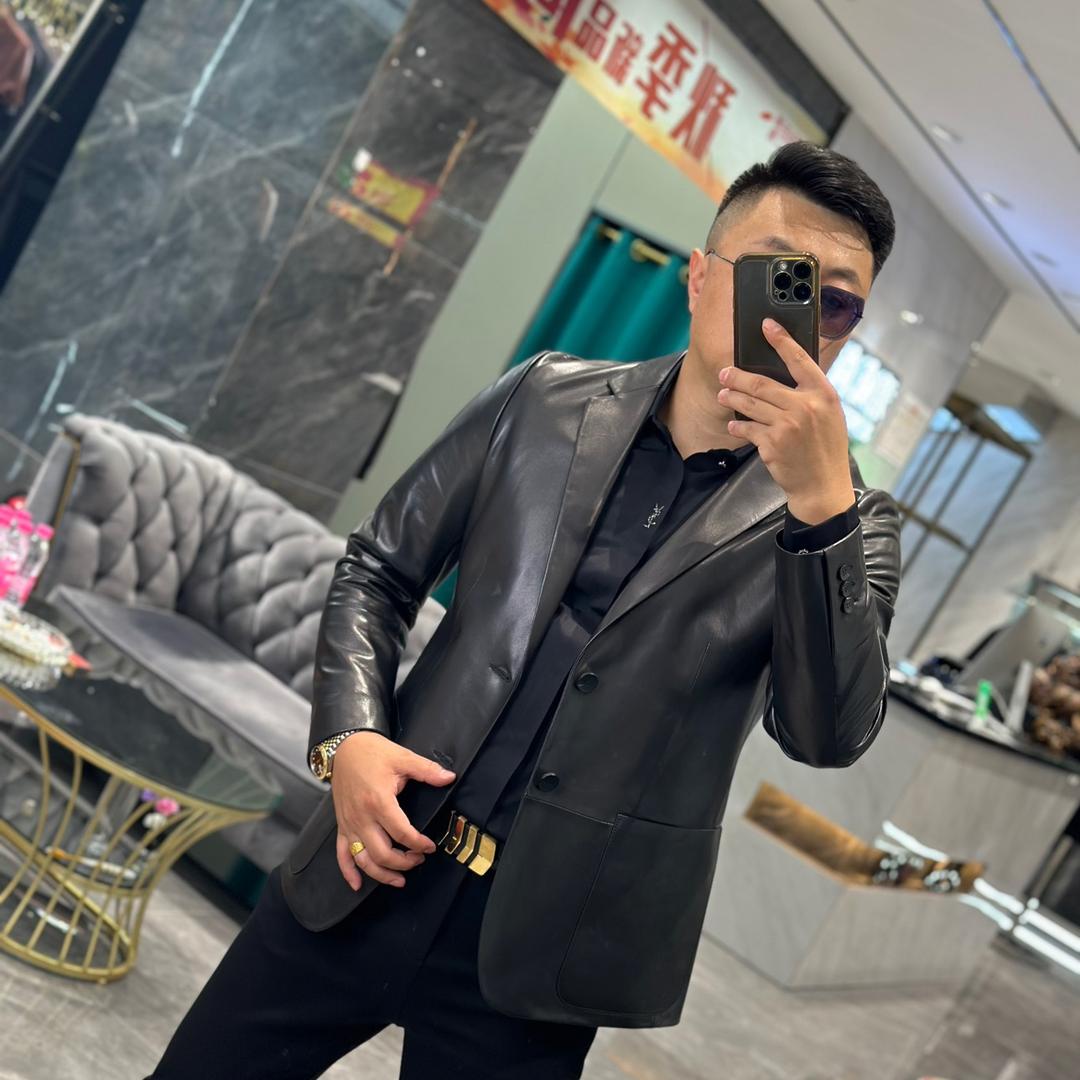 君威尚街服饰