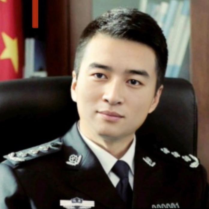 容光焕发