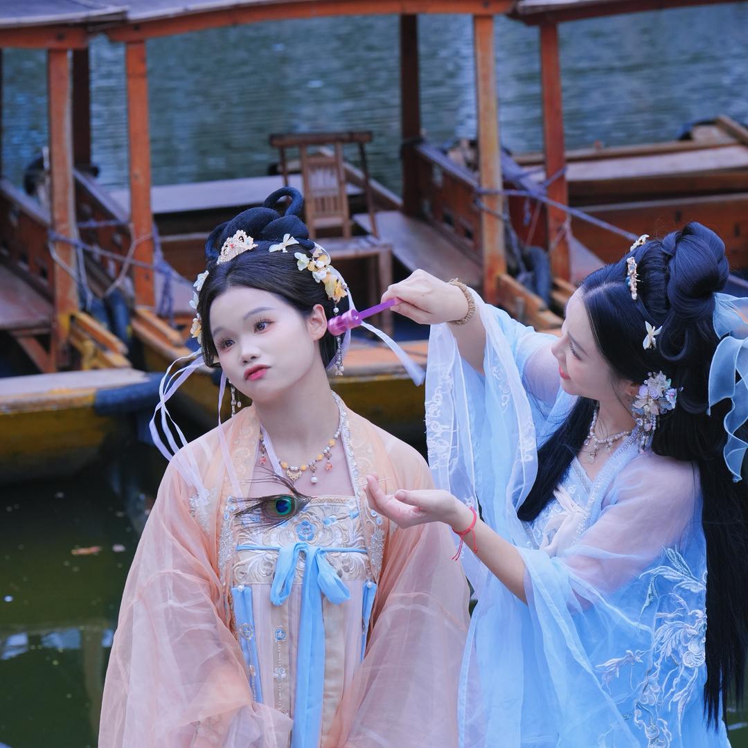 北流云间采耳（晞晞）