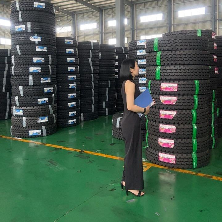 宜兴梦豪轮胎批发仓库