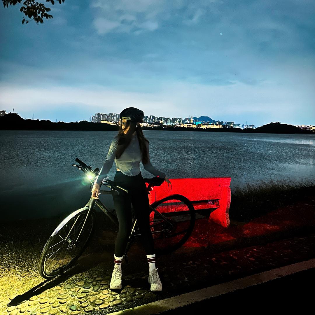 香奶奶（今天骑车了么）