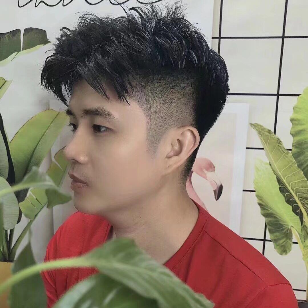 灵山县尚剪造型设计