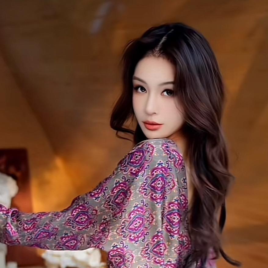 懒猫nono时尚穿搭🍒钱多多