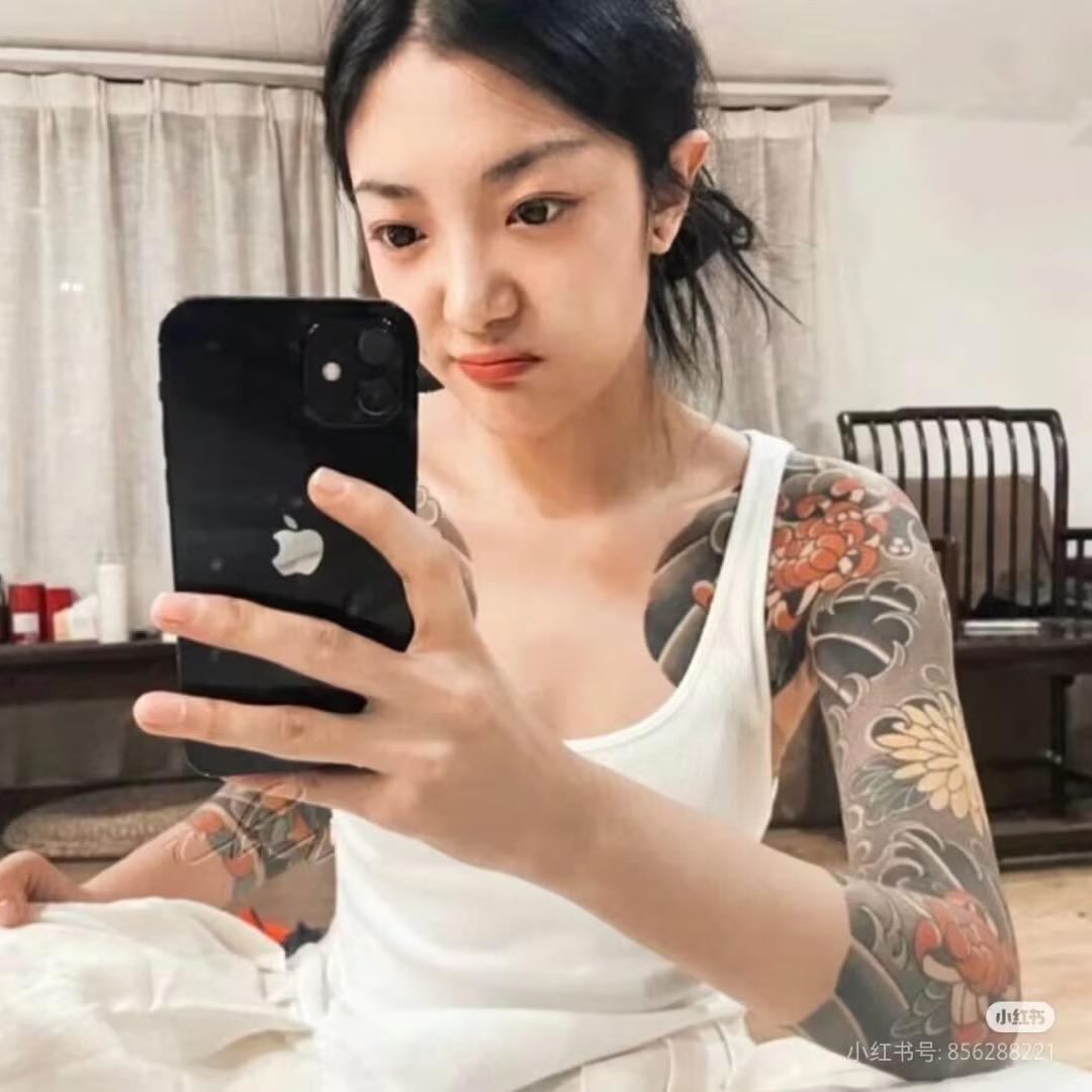郗里不糊涂