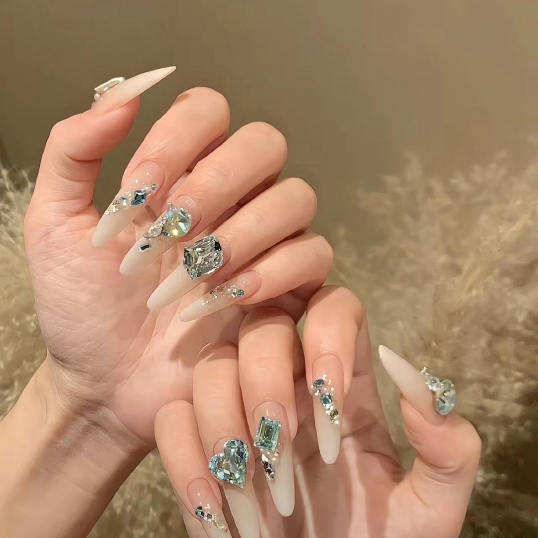 橙子精品美甲饰品💍