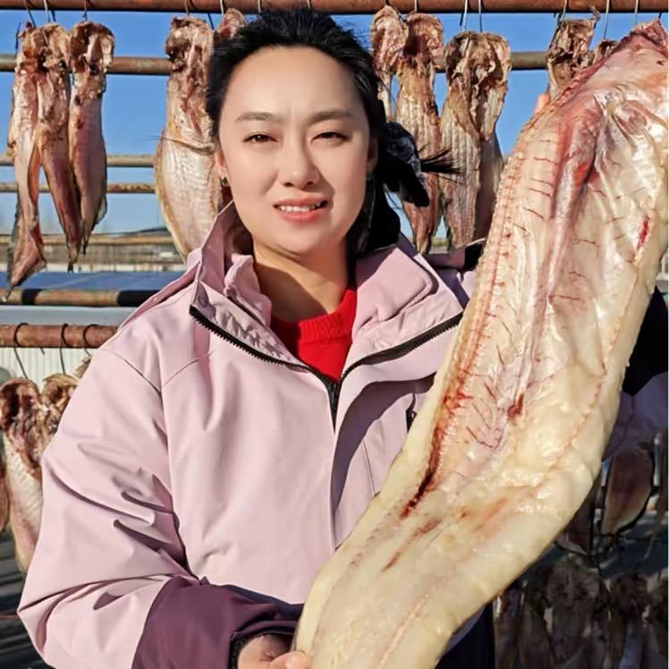 海鲜哥家的康小妹