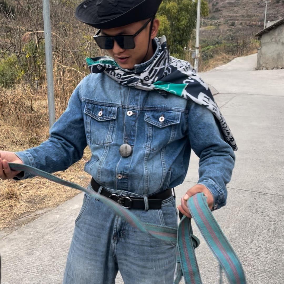 李虫白之徒步西藏