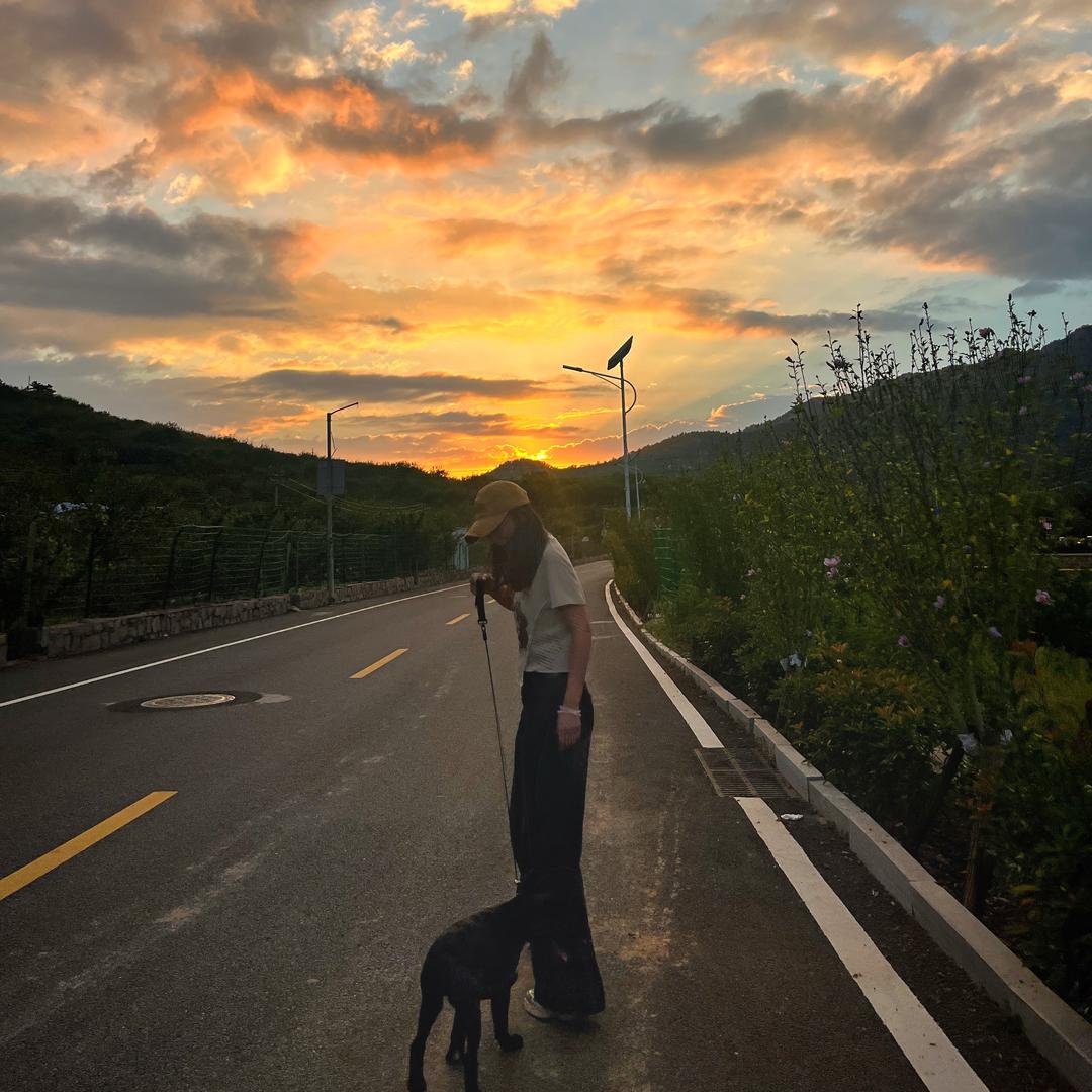 青岛里里饰品工作室