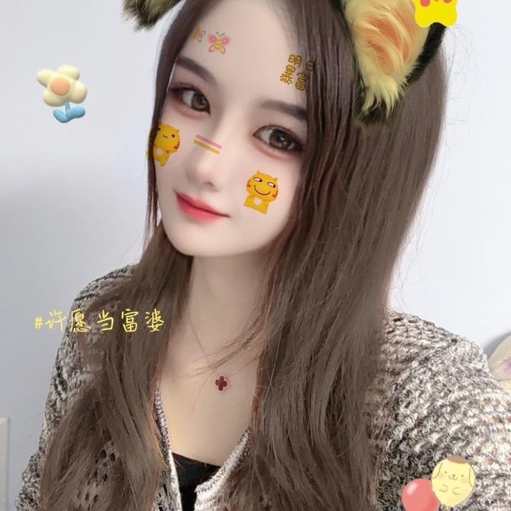 多  媚、
