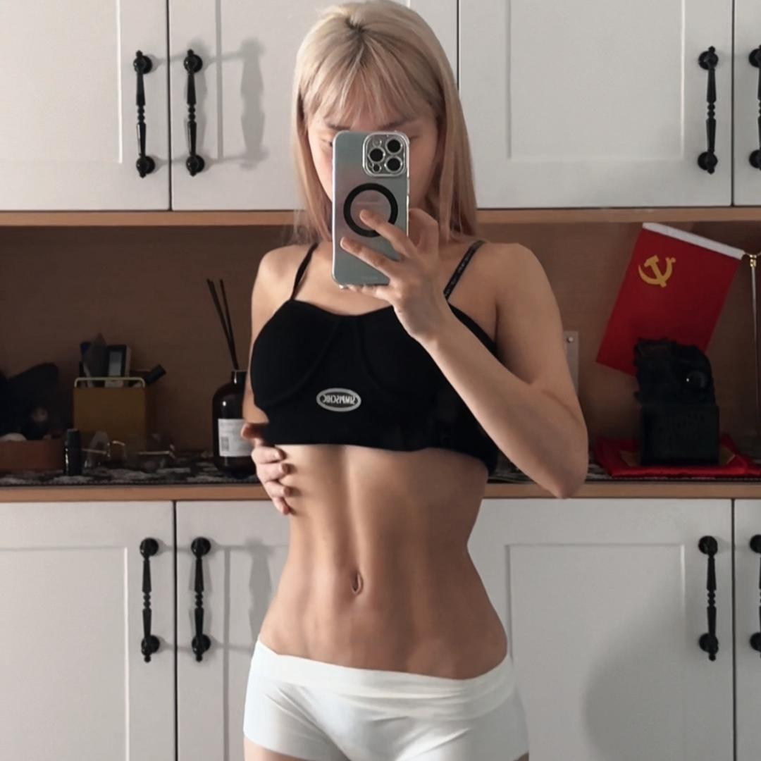 漫画身材嘉琪