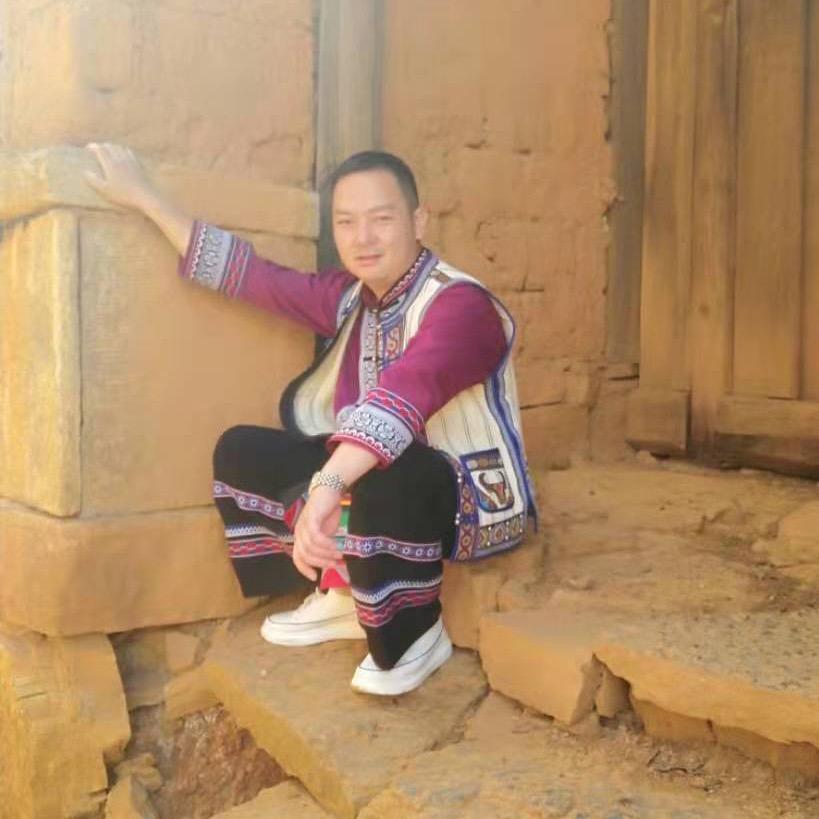 彝家小阿黑哥