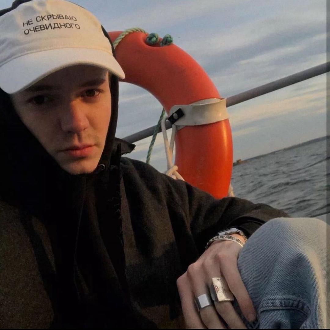 昵称加载中 ㅤ ㅤ