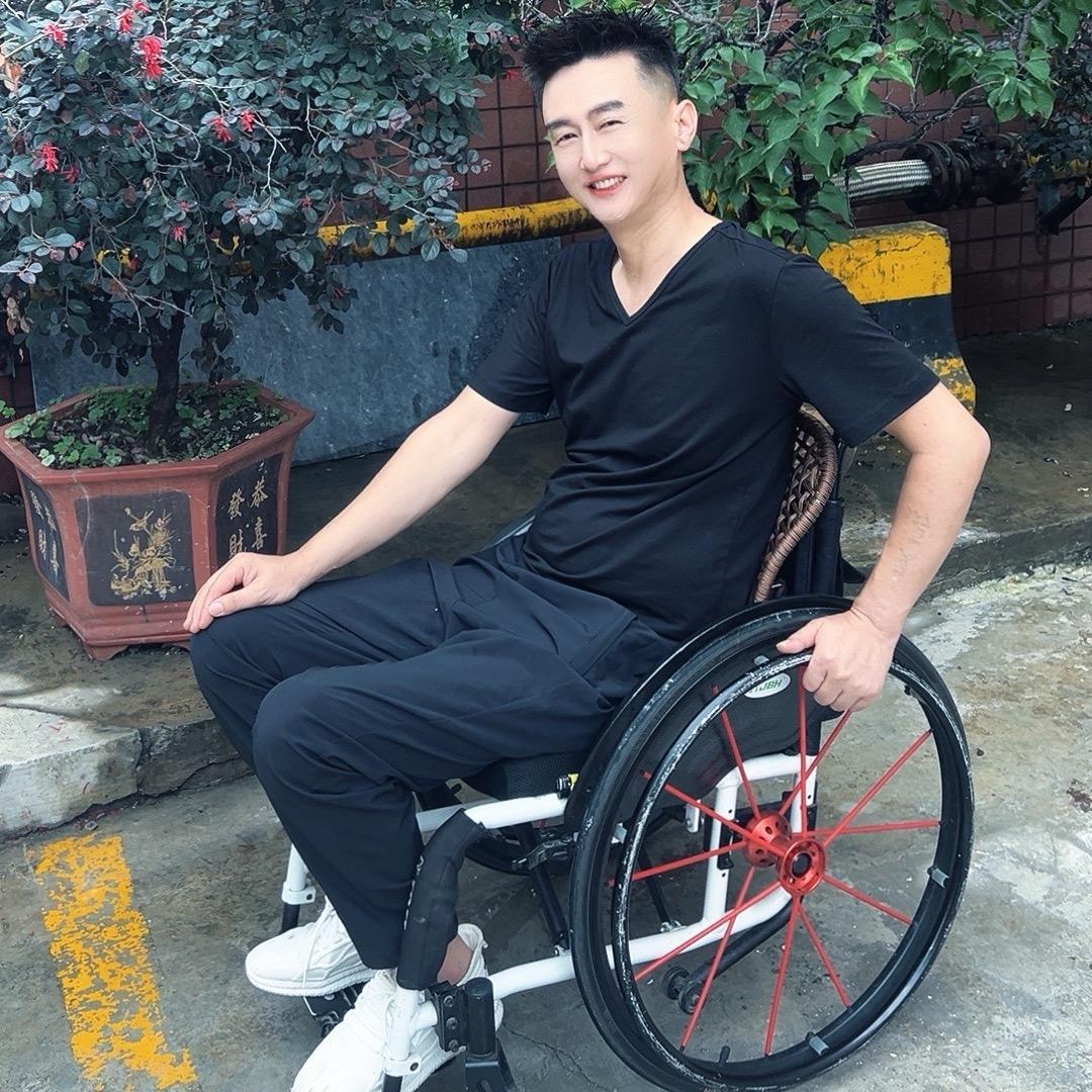 小李哥