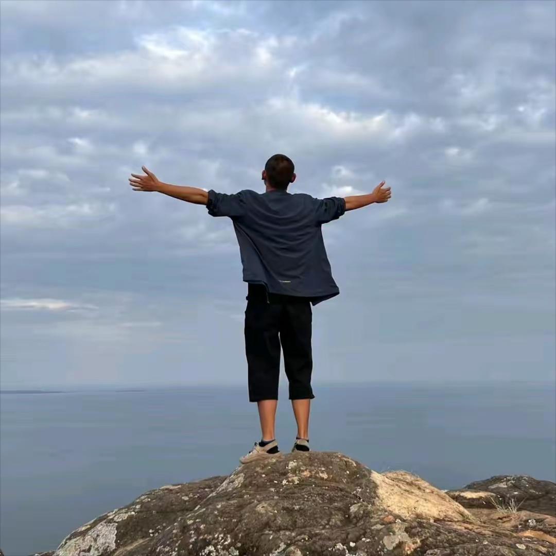 湖远行（行在旅途）