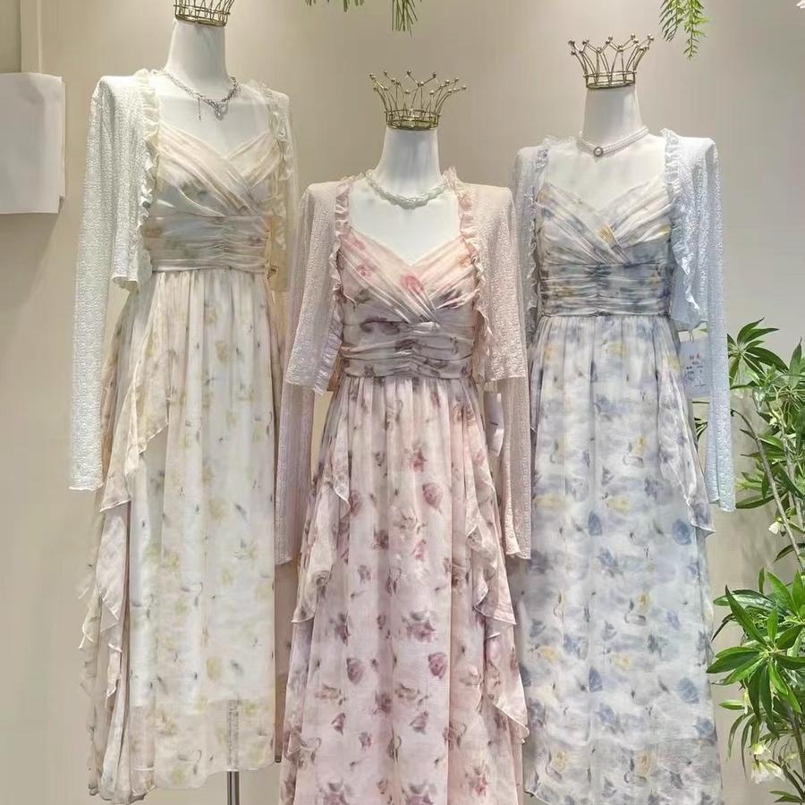 红红女装服装店