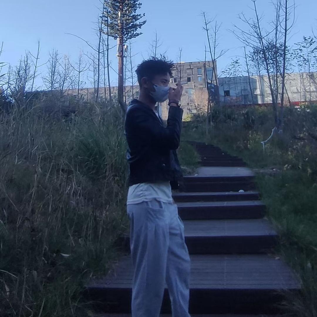 🫡吴老大🖕