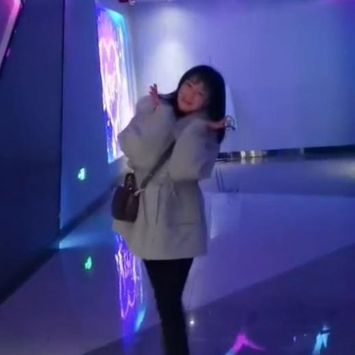 笑笑