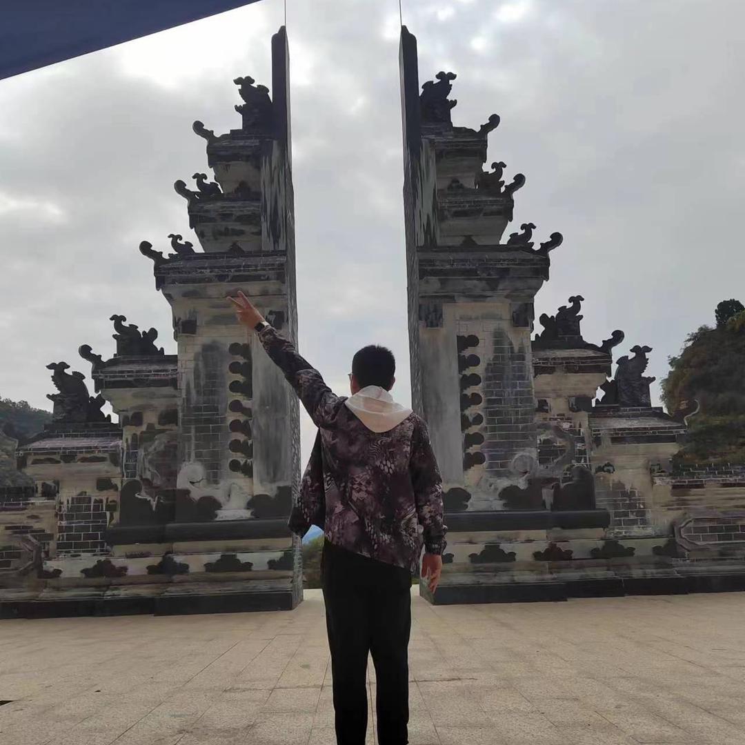 邦邦  两拳