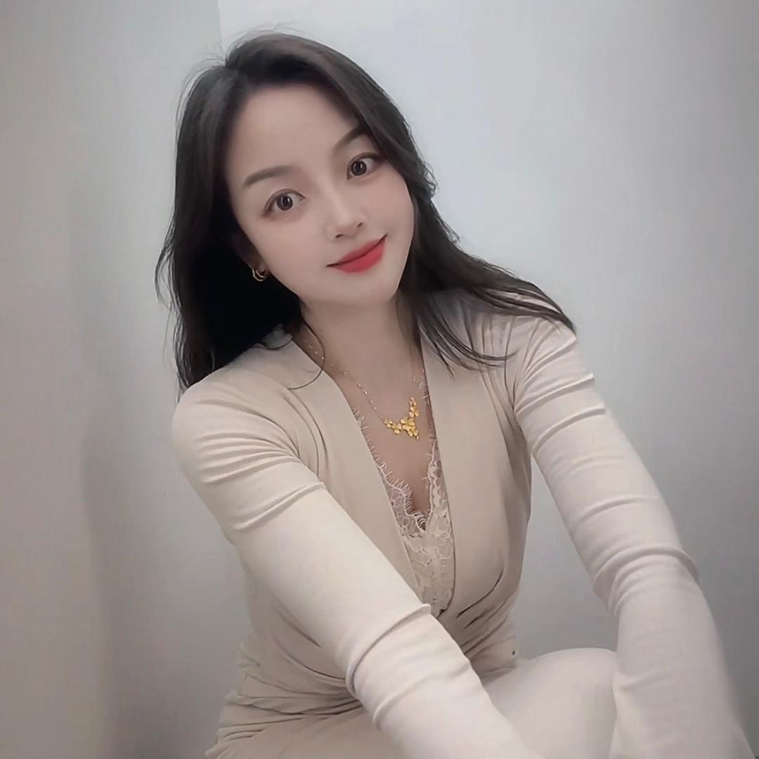 彭泽县简约生活馆  十四年的实体女装老店